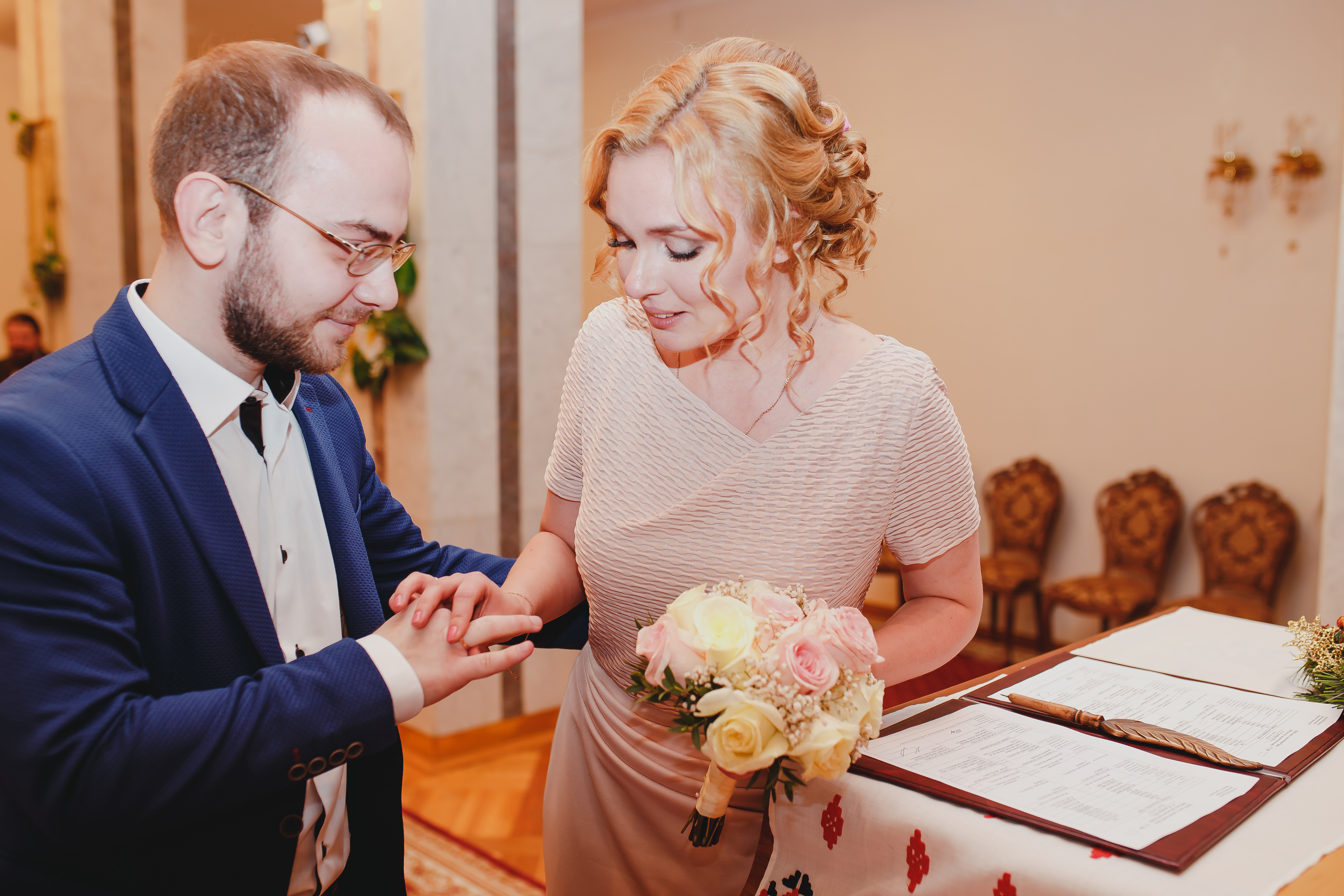 Какая красивая невеста! В сеть попало первое свадебное фото Федора Бондарчука и Паулины Андреевой