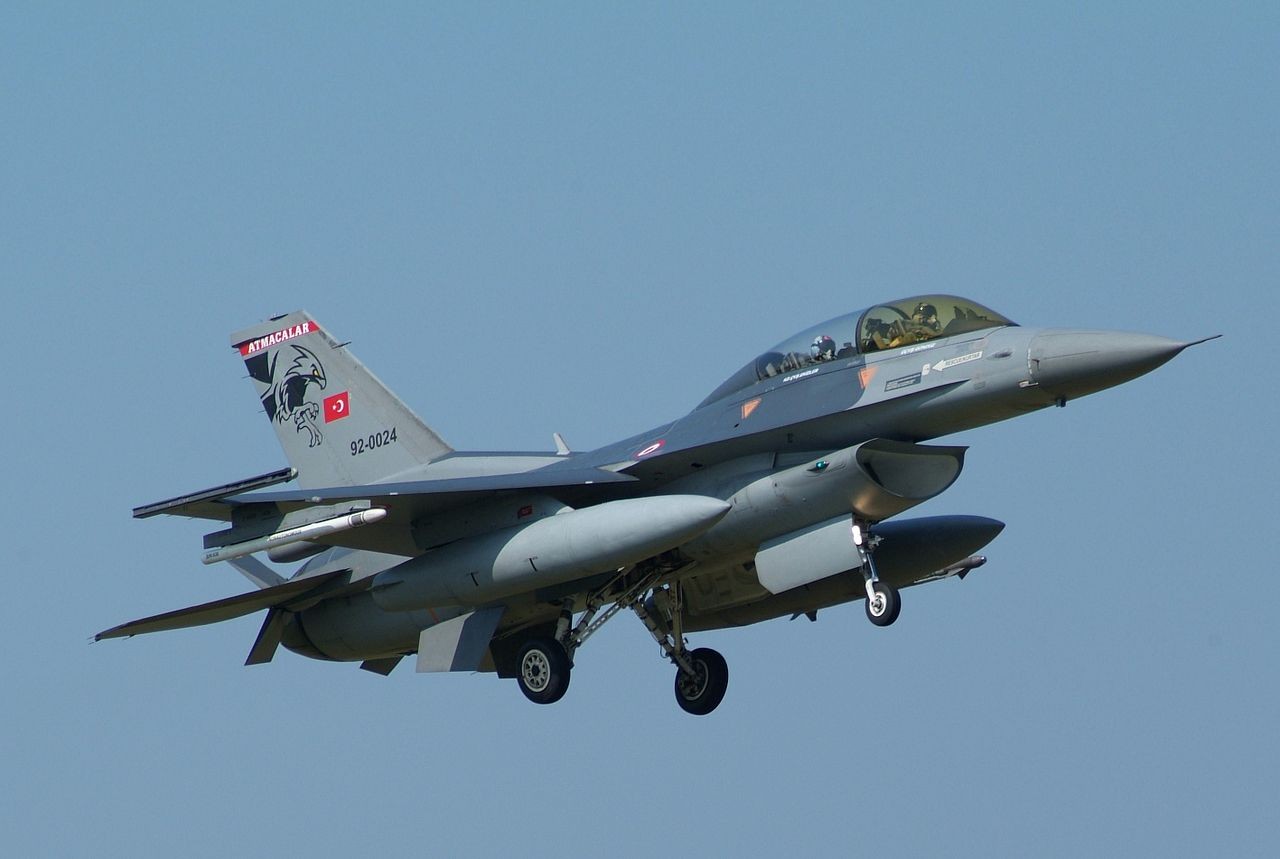 România.  NATO ridică avioane F-16 ca răspuns la atacul Rusiei asupra porturilor din Ucraina