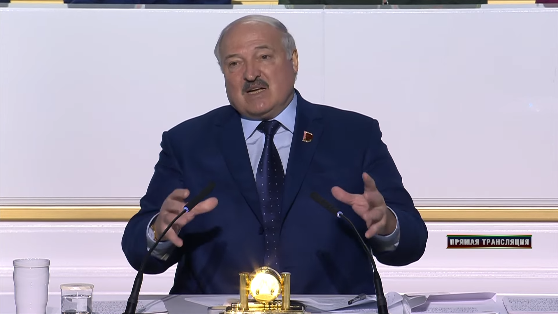 Аляксандр Лукашэнка на другім дні «Усебеларускага сходу».