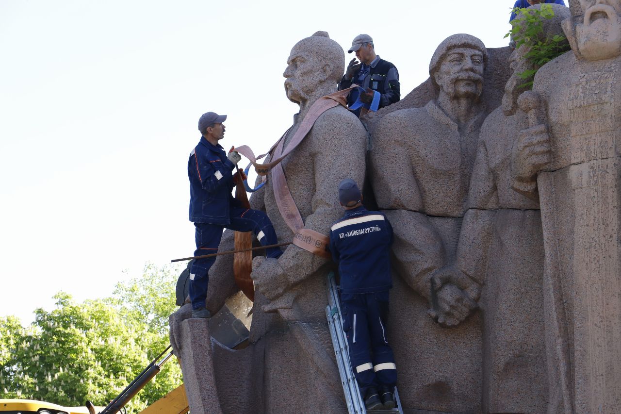 Kijów demontuje pomnik ugody perejesławskiej kozaków z Rosją